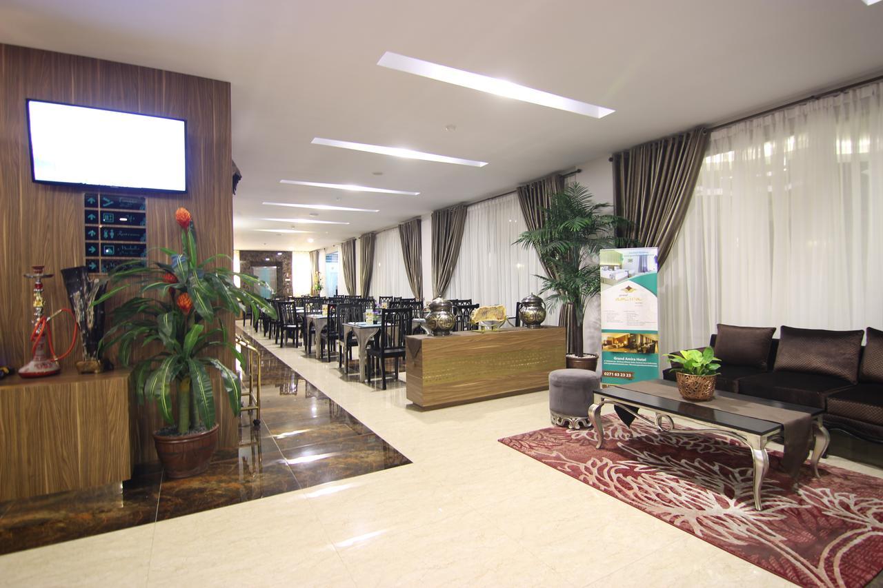 Grand Amira Hotel Solo, Azana Hotels Collection Екстериор снимка